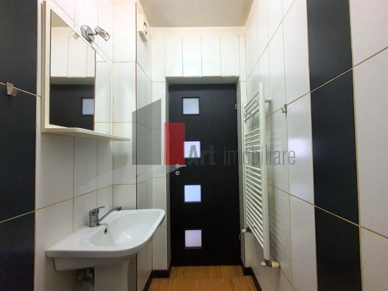 Chiajna, Militari Residence, vand apartament 3 camere+loc de parcare.
